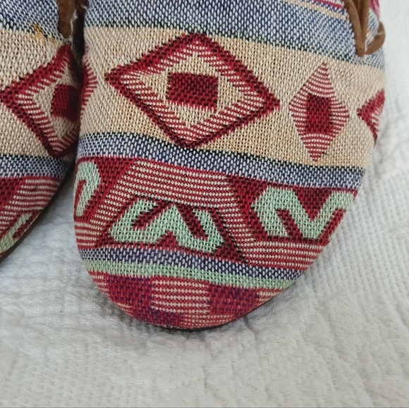 Reef Western Slip-On Loafers Red Cream Blue Tribal Weave Flats Boho Cute Casual - Picture 3 of 11